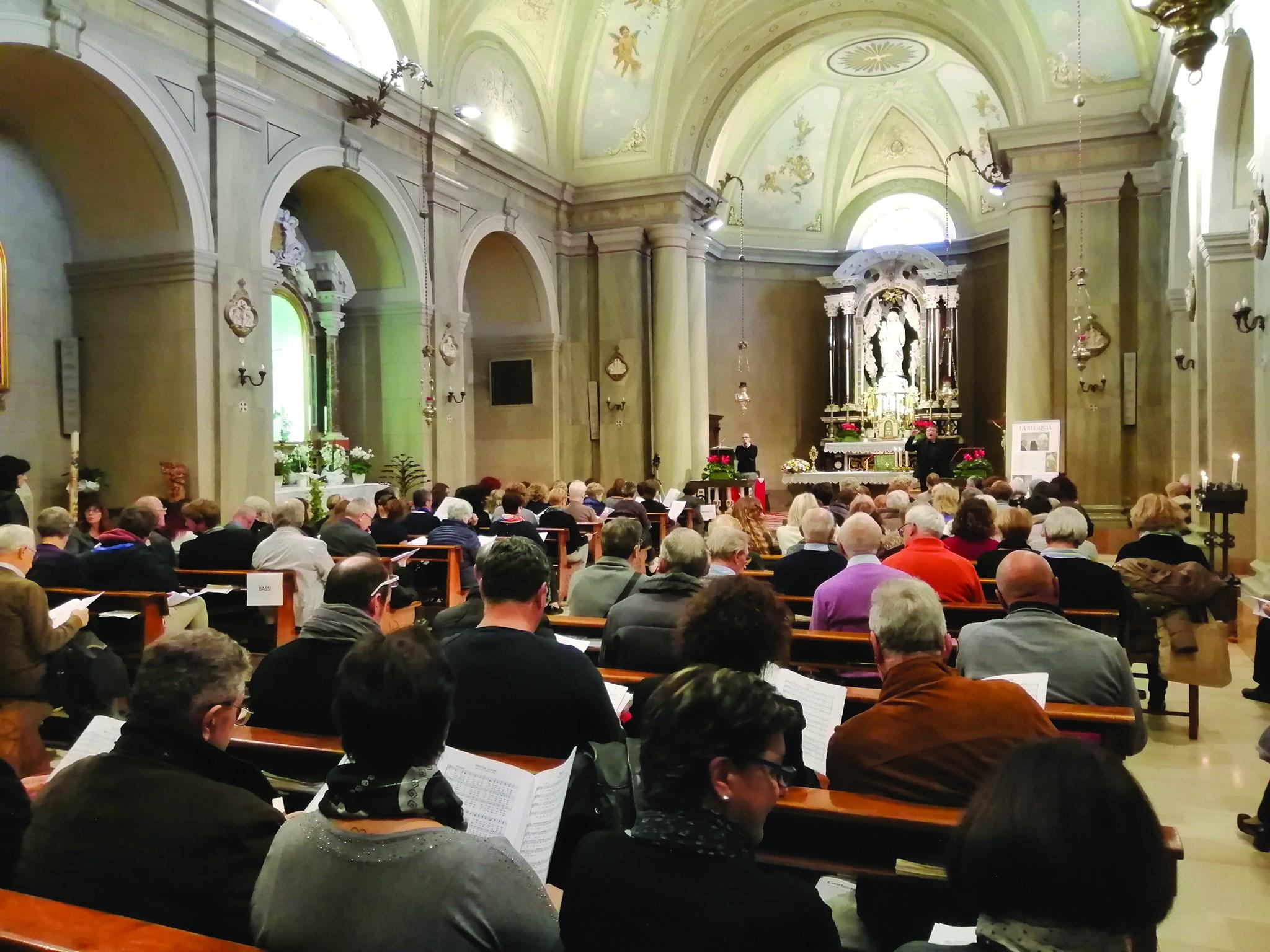 Immagine per L'arcivescovo di Gorizia chiede la sospensione delle attività corali